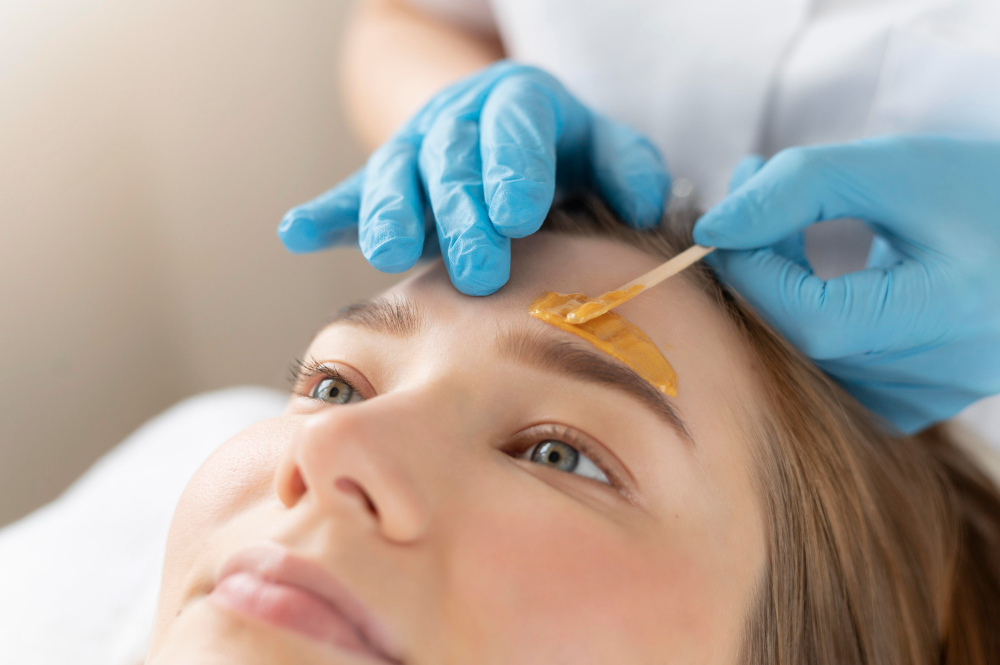 Enhance Your Natural Beauty with a Brow Wax in Orlando, FL