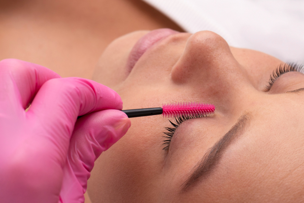 Your Guide to Lash Extension's Hygiene and Precautions