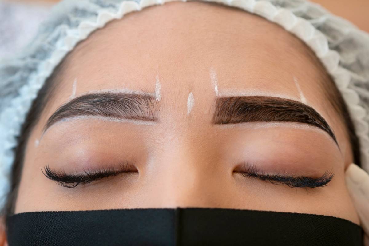 How Do I Choose the Right Brow Shape for Me?