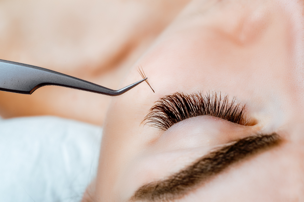 10 Expert Tips to Maximize Lash Retention