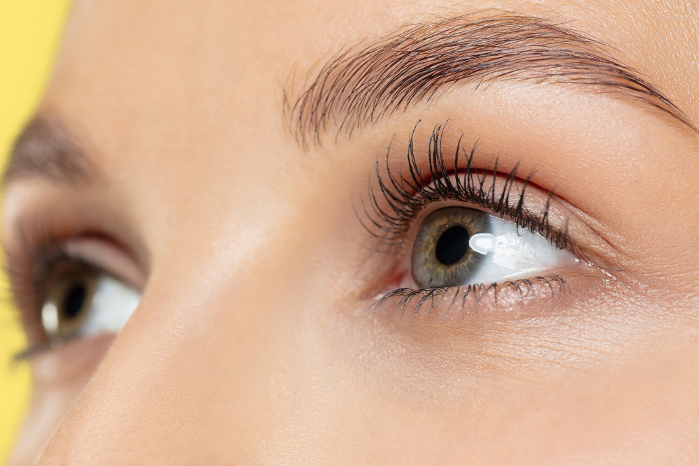 How To Get Natural-Looking Eyelash Extensions